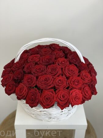 Корзина из 51 красной розы