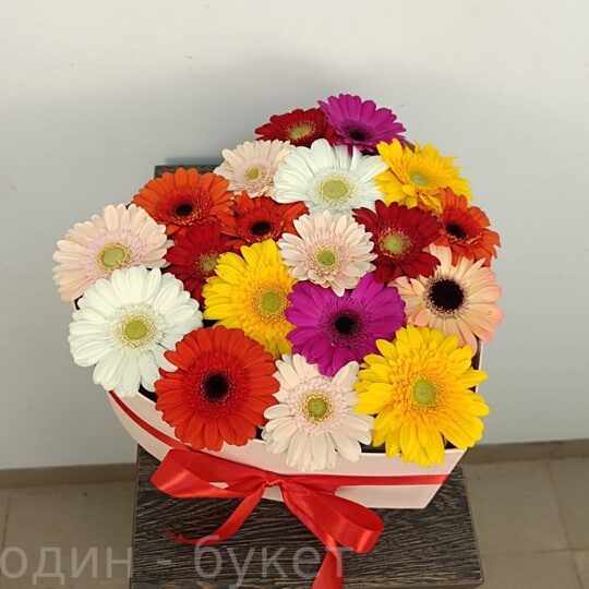 Коробочка сердце из гербер